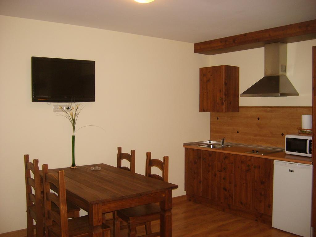 Apartamentos Sanabria Galende Δωμάτιο φωτογραφία